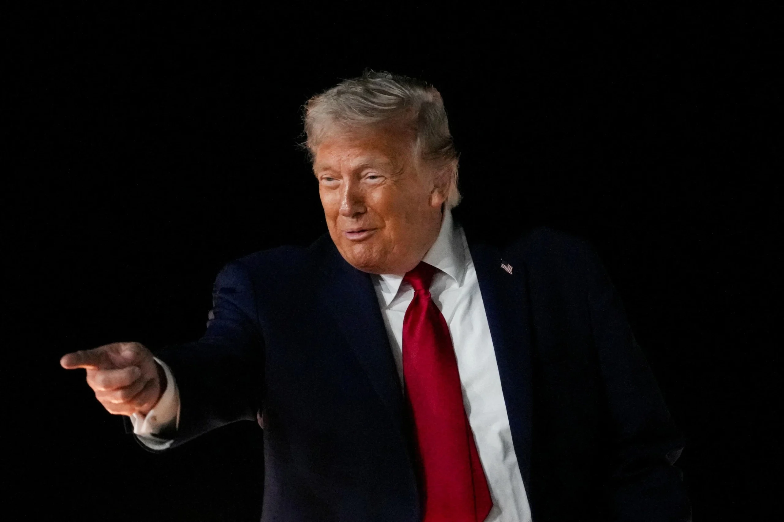 Trump says talks with Iran in final stages, peace deal to…