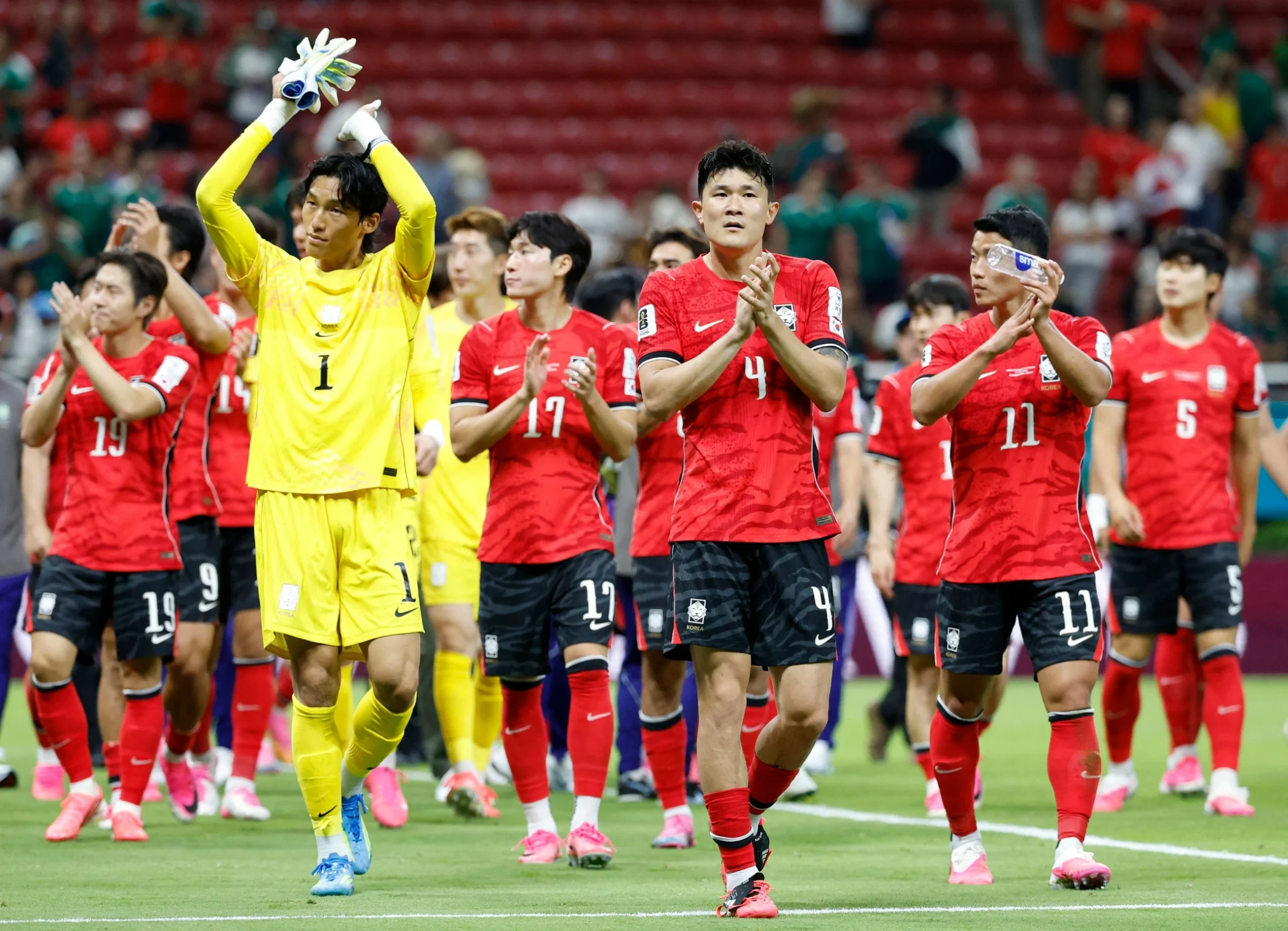 South Korea fight back to beat Czech Republic in World Cup opener