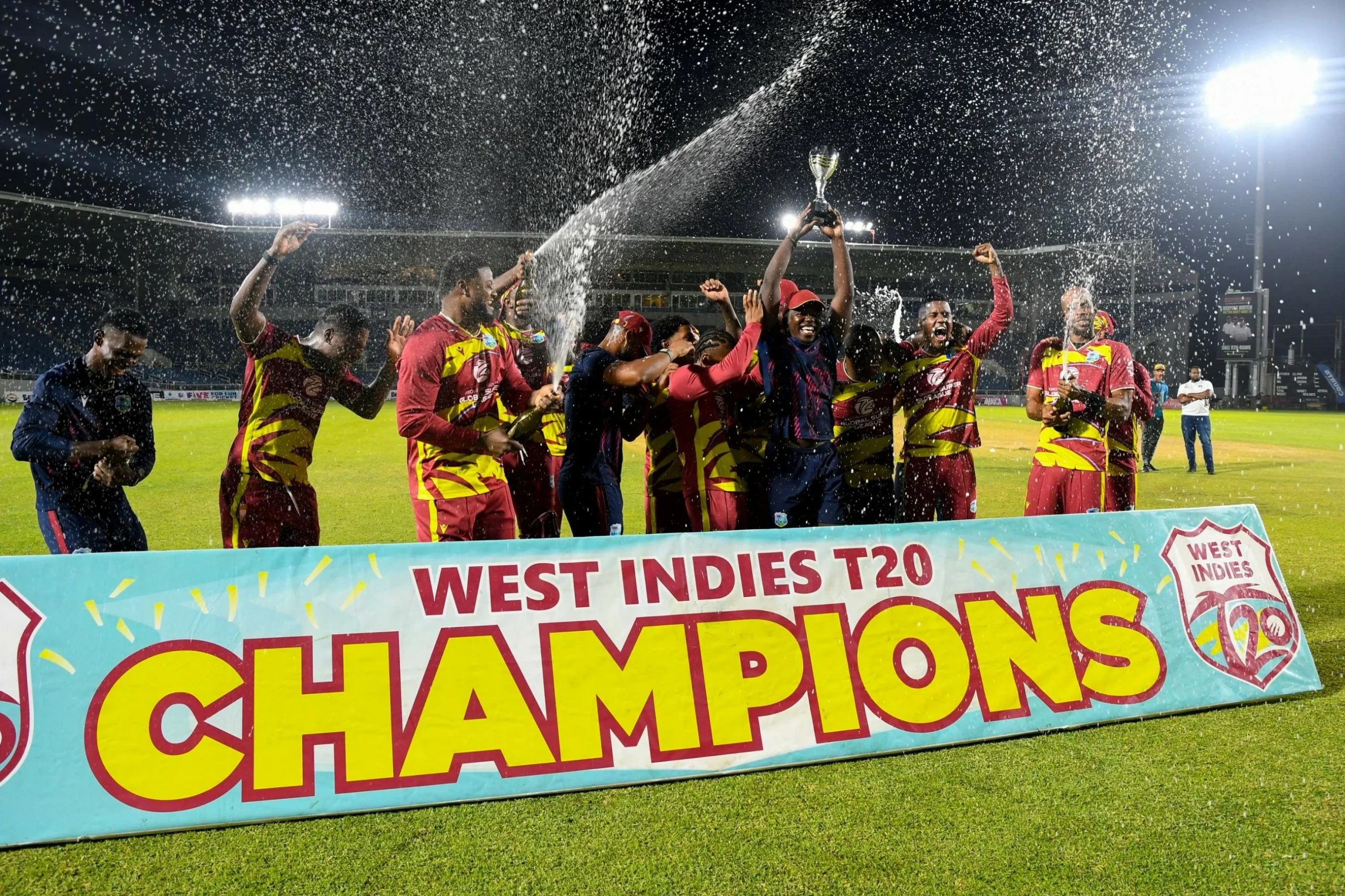 West Indies beat Sri Lanka by 5 wickets to clinch the T20 series