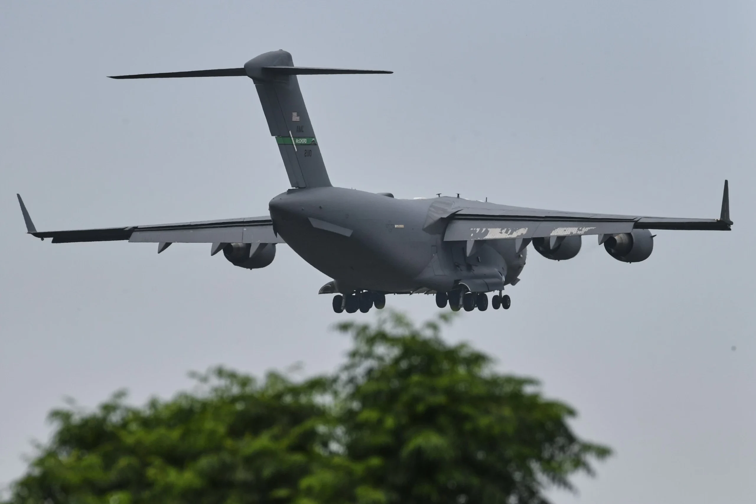 Pakistan military aircraft crashes, killing two pilots