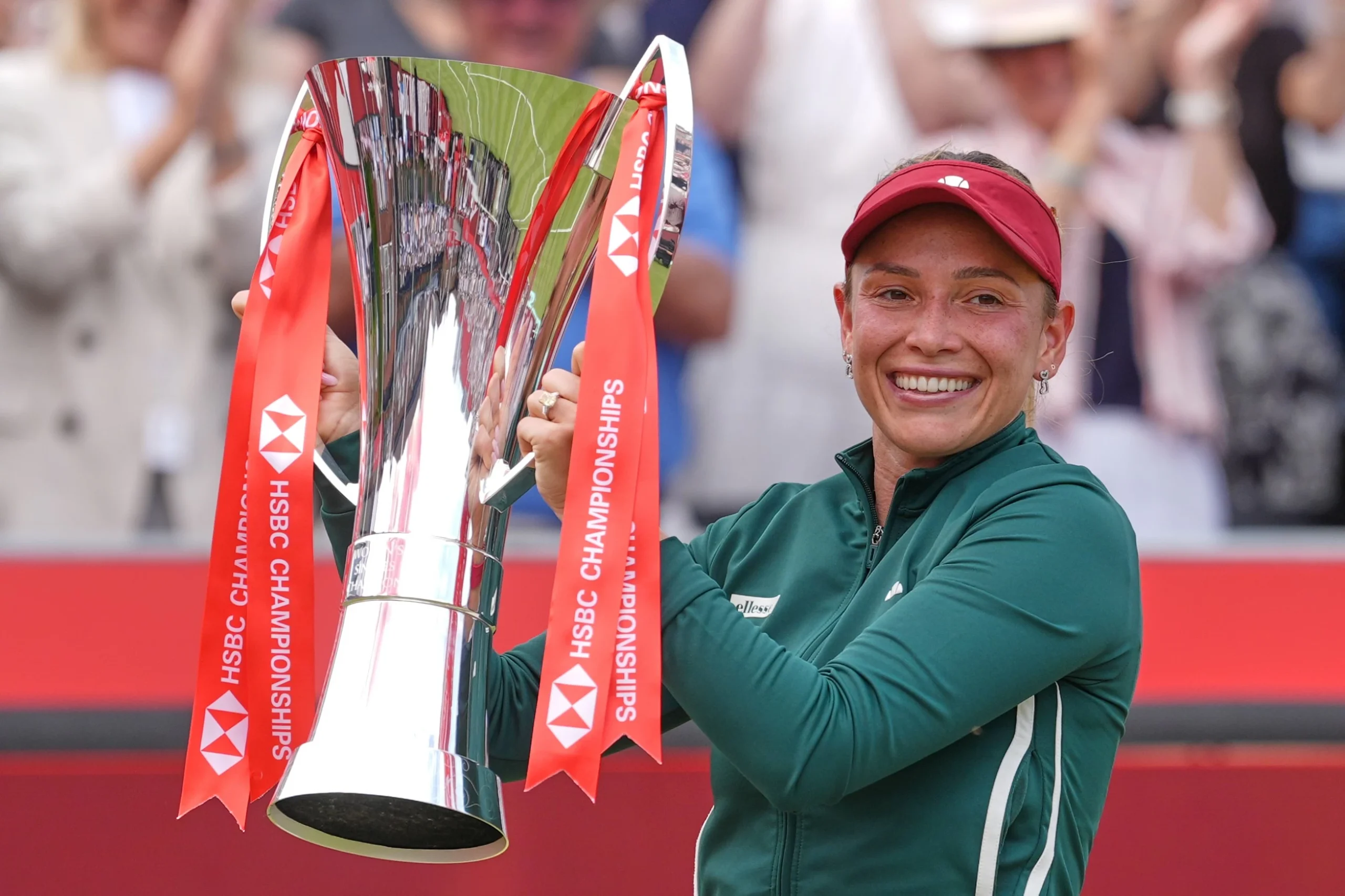 Vekic hangs tough to beat Raducanu in Queen’s final