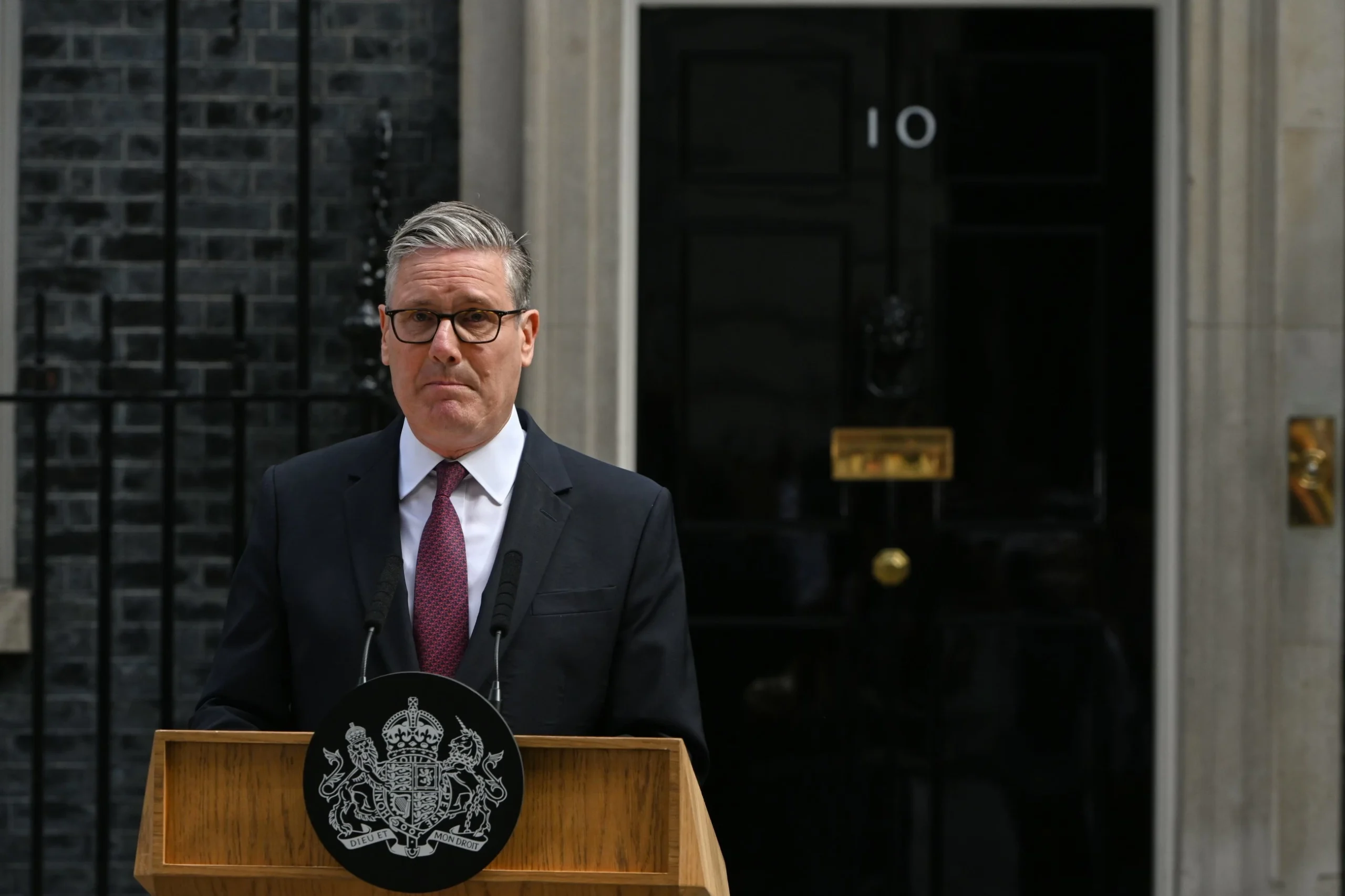 Starmer vows ‘orderly’ transition as Labour MPs mull bid …