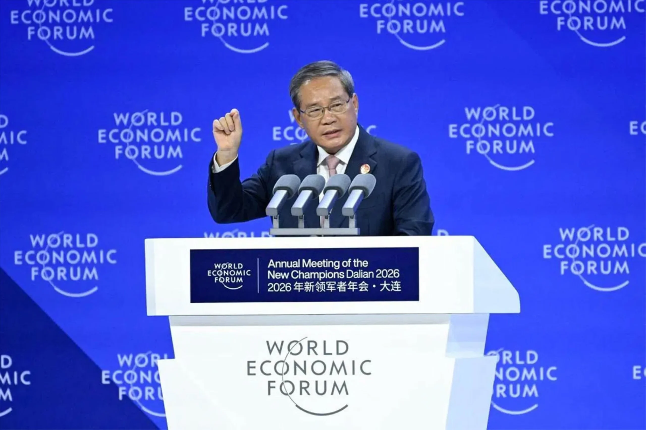 Li Qiang urges AI governance to avoid losing control