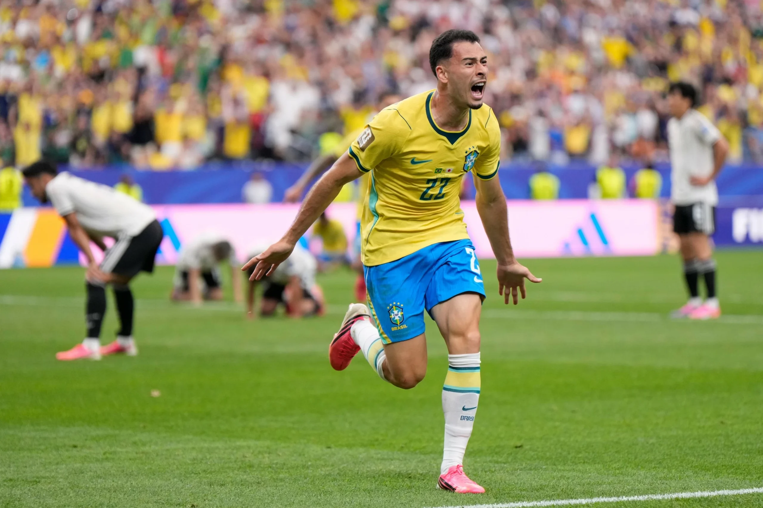 Martinelli scores in 95th minute to send Brazil into World Cup last 16