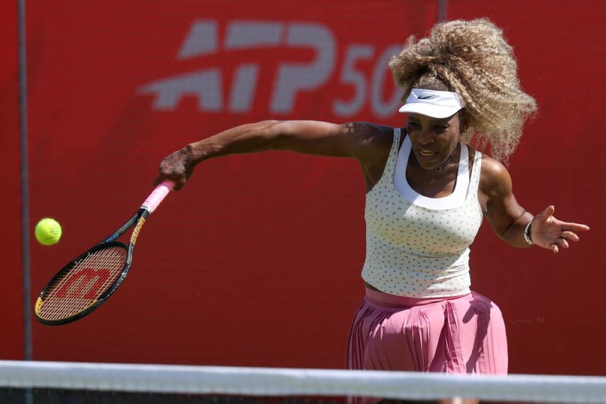 Serena return could be cut short after injury to doubles partner