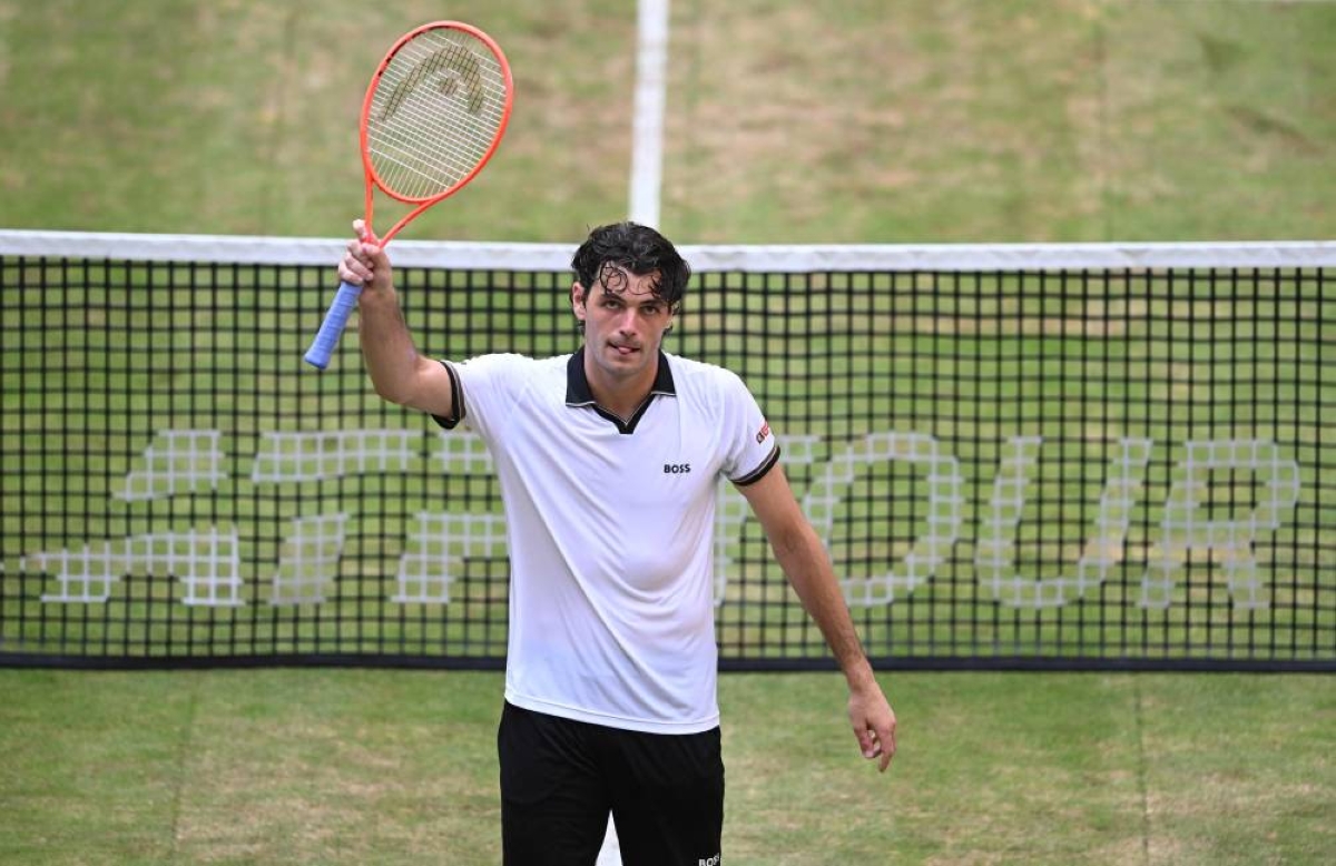 Fritz takes down Zverev again to reach Halle final