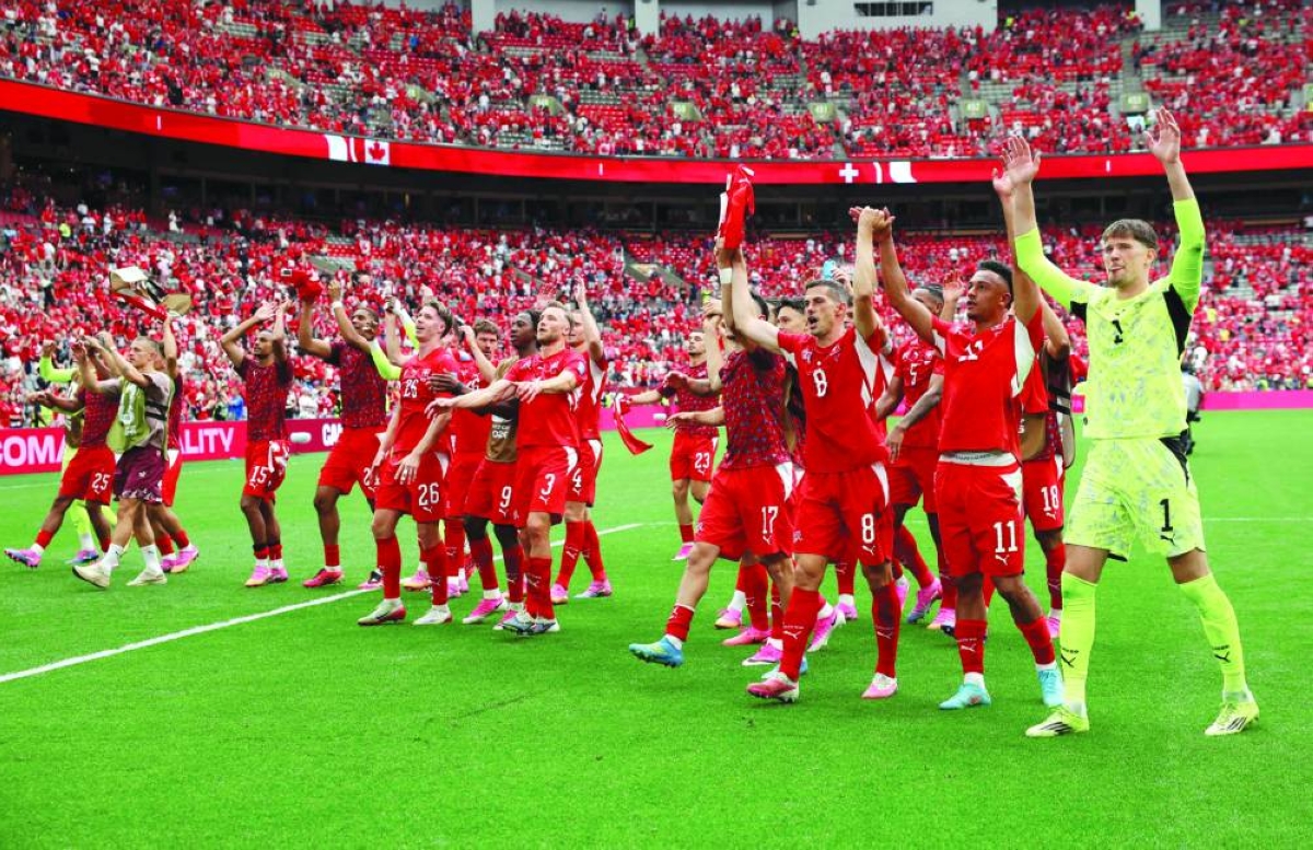Vargas, Manzambi strike as Switzerland top group with 2-1 victory over Canada