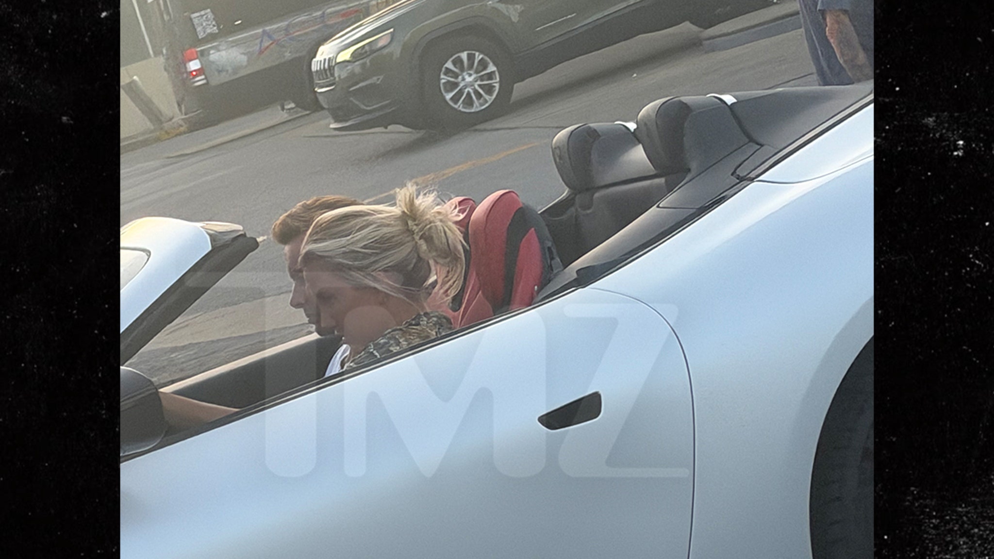 Savannah Chrisley Spotted With Mystery Boyfriend In Nashville