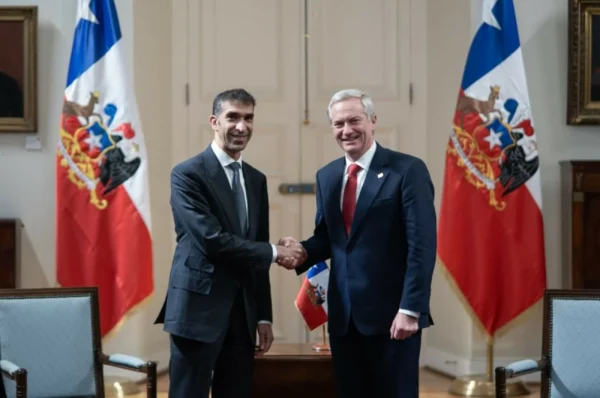 Chilean President receives Al Zeyoudi, stresses importanc…