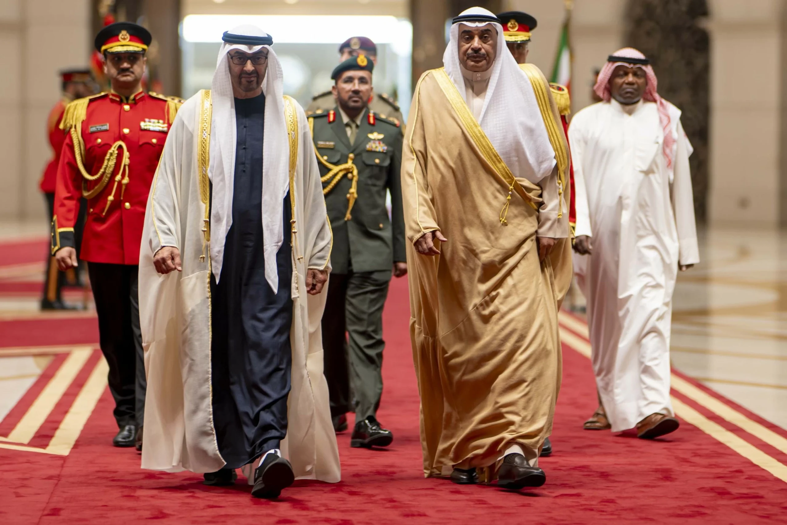 UAE President welcomed by Emir of Kuwait upon arrival on …