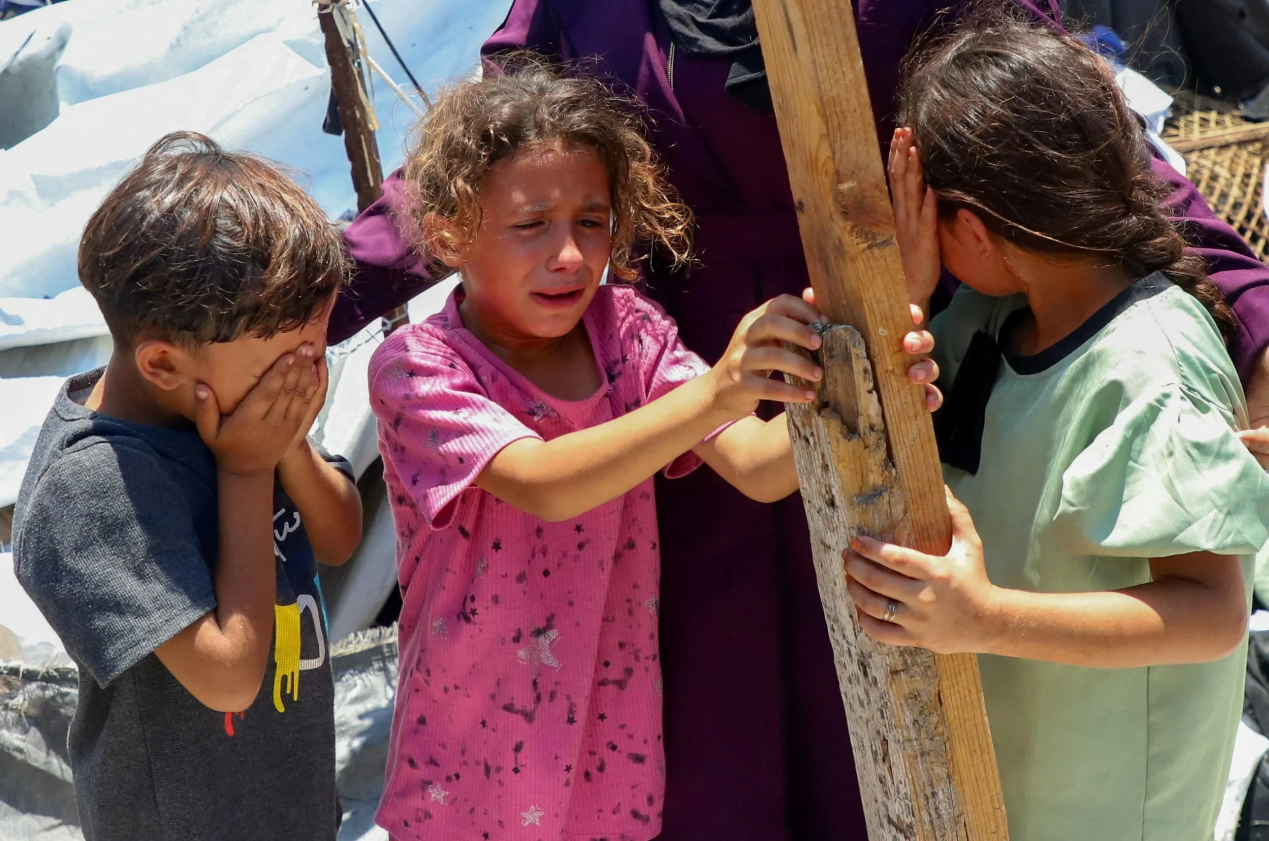 Israeli attacks in Gaza kill five people, including 9-yea…