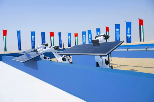 Masdar reaches financial close for world-first $6.1 billi…