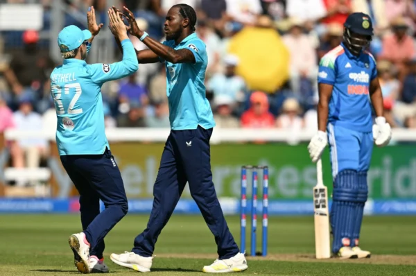 Archer stars as England dismiss India for 233 in 2nd ODI