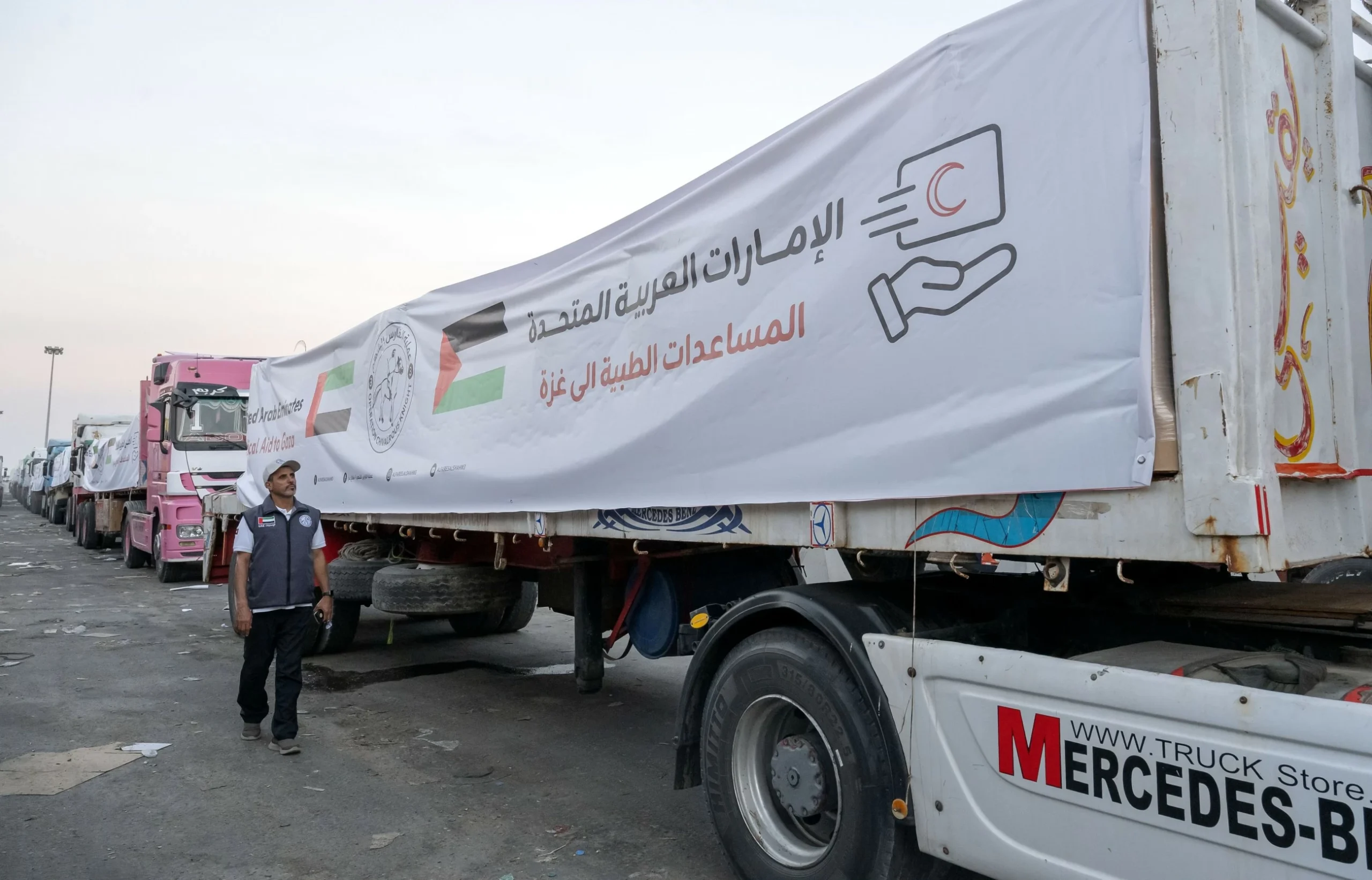 Five UAE aid convoys enter Gaza Strip carrying 980 tonnes…