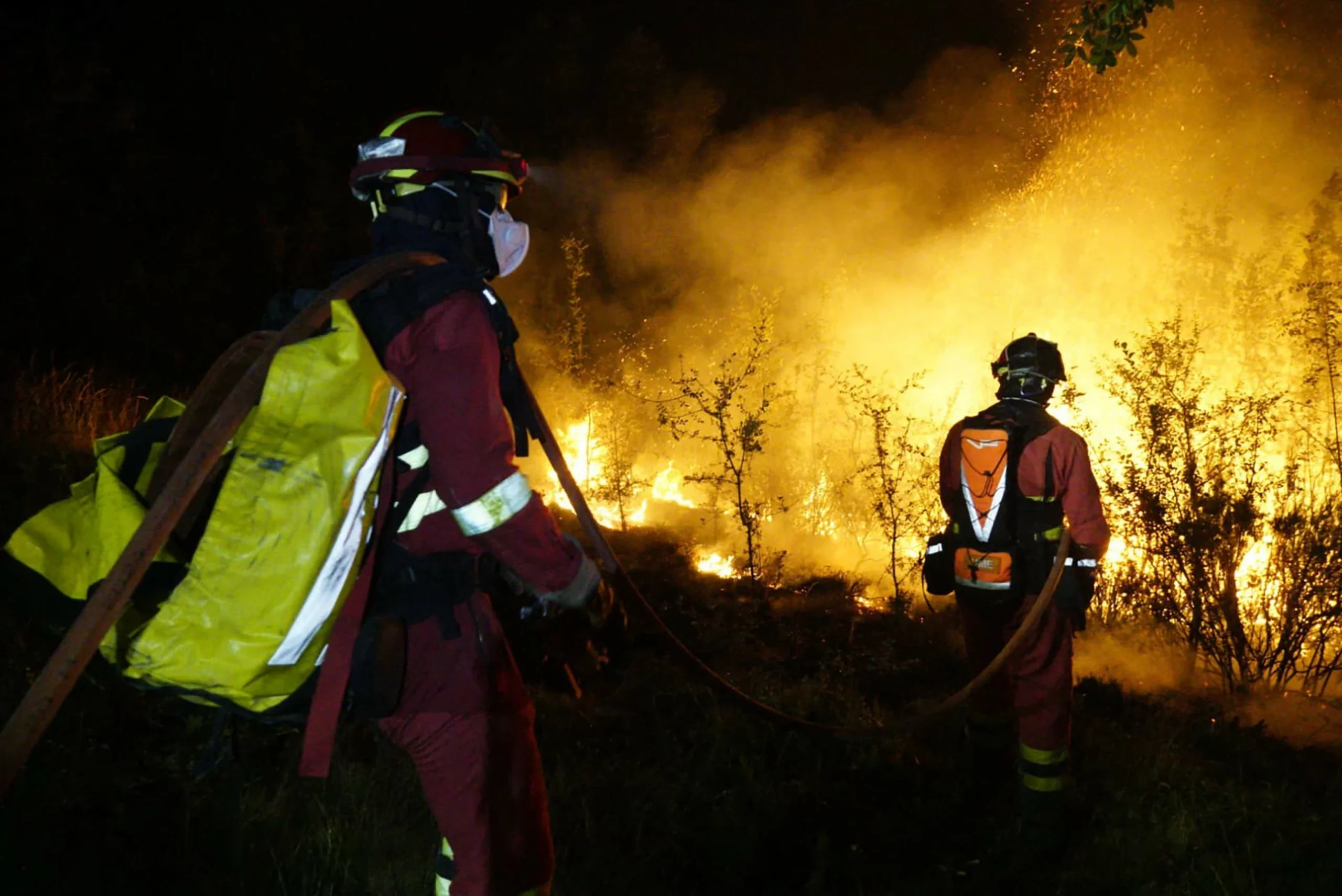 Hundreds evacuated as wildfire scorches 13,000 hectares in Spain