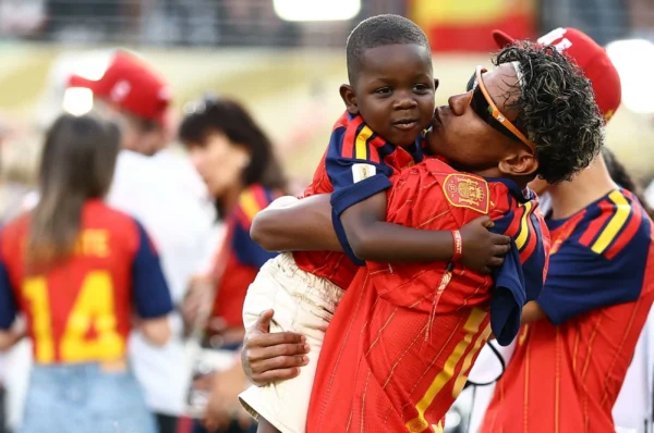 Lamine Yamal’s little brother Keyne becomes one of…