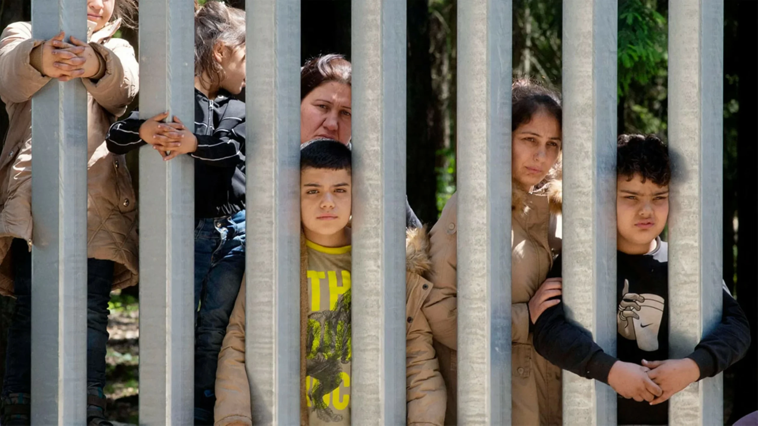 Poland and Hungary move to curb non-EU migration