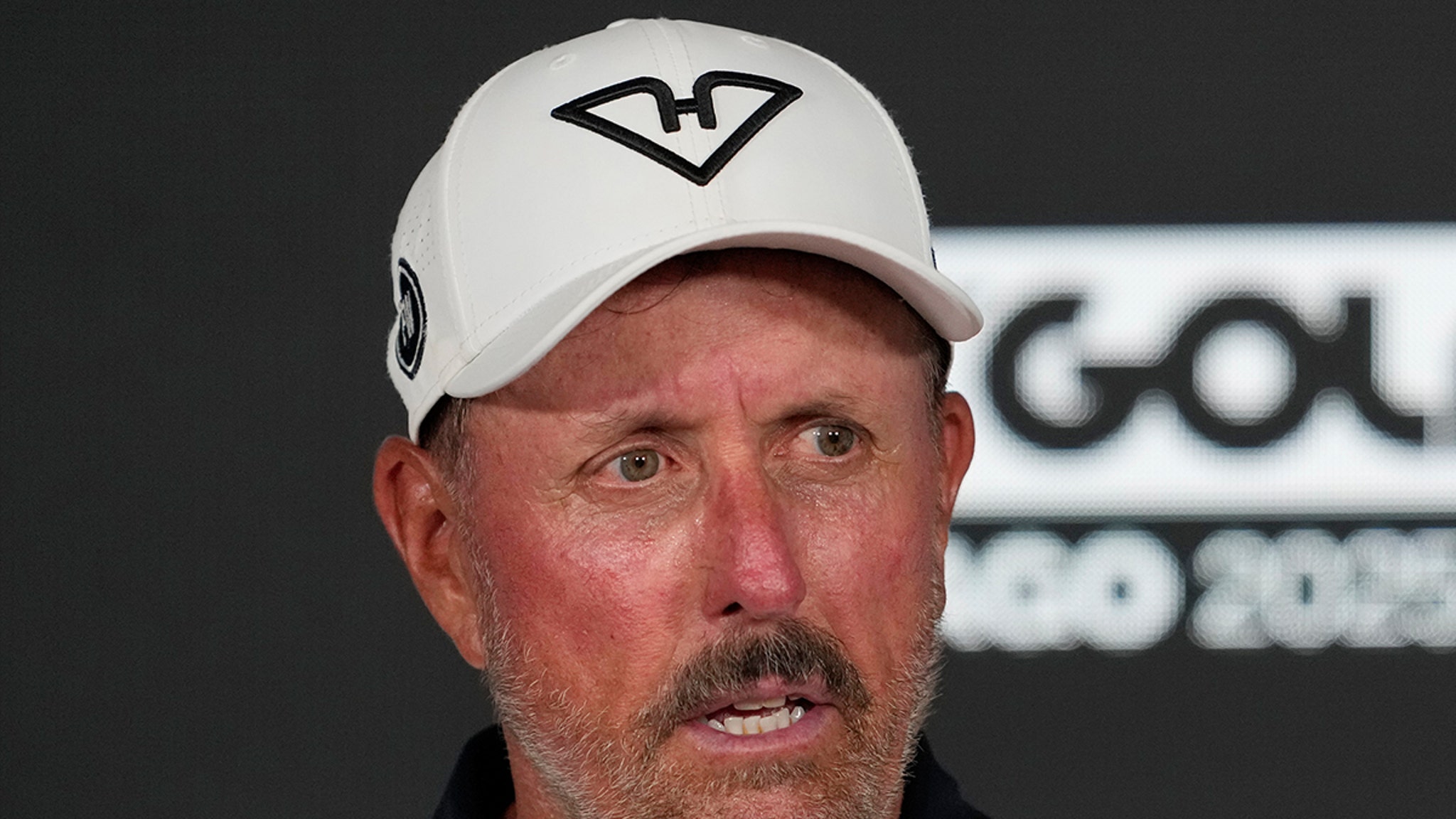 Phil Mickelson Rejects Misconduct Claims, Blasts Report as ‘Drive-By Shooting’