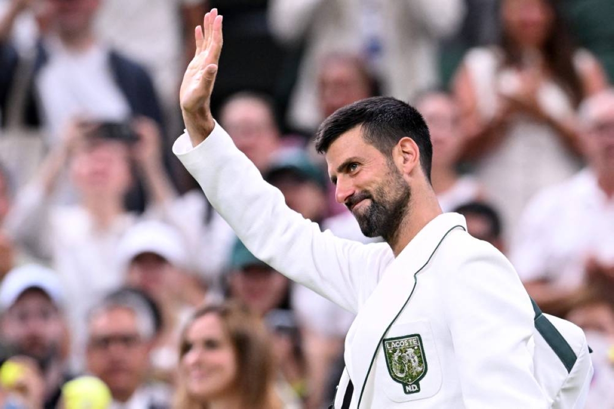 Jovial Djokovic dismantles Tsitsipas to reach Wimbledon third round