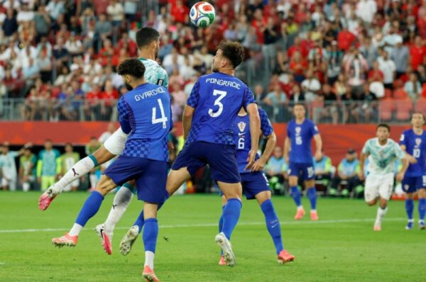 Portugal survive late drama to beat Croatia and reach World Cup last 16