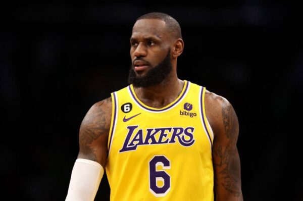 LeBron set to appear in New York with NBA future unknown