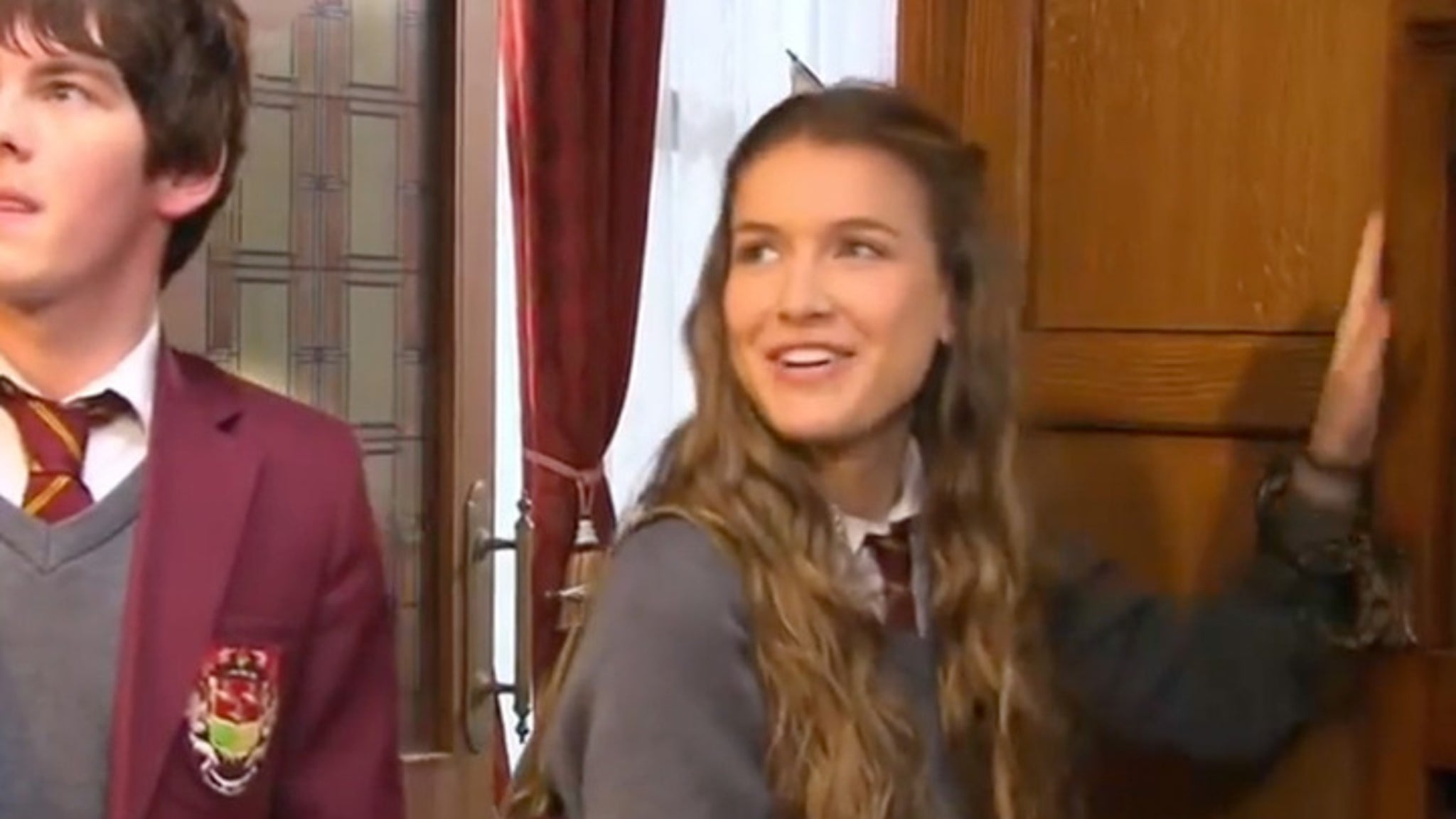 Nina Martin On ‘House Of Anubis’ ‘Memba Her?!
