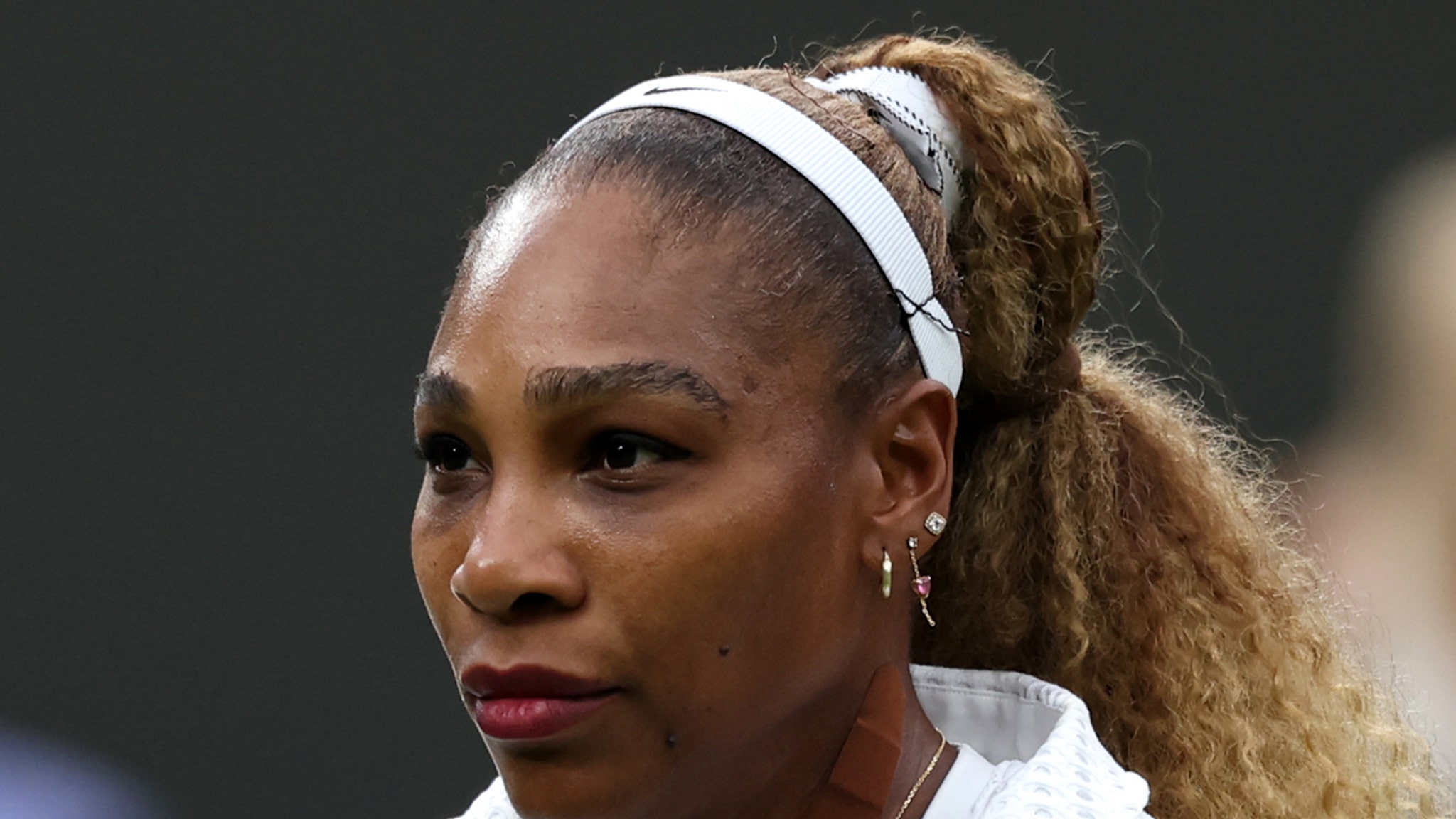 Serena Williams Withdraws From Wimbledon Citing Knee Injury