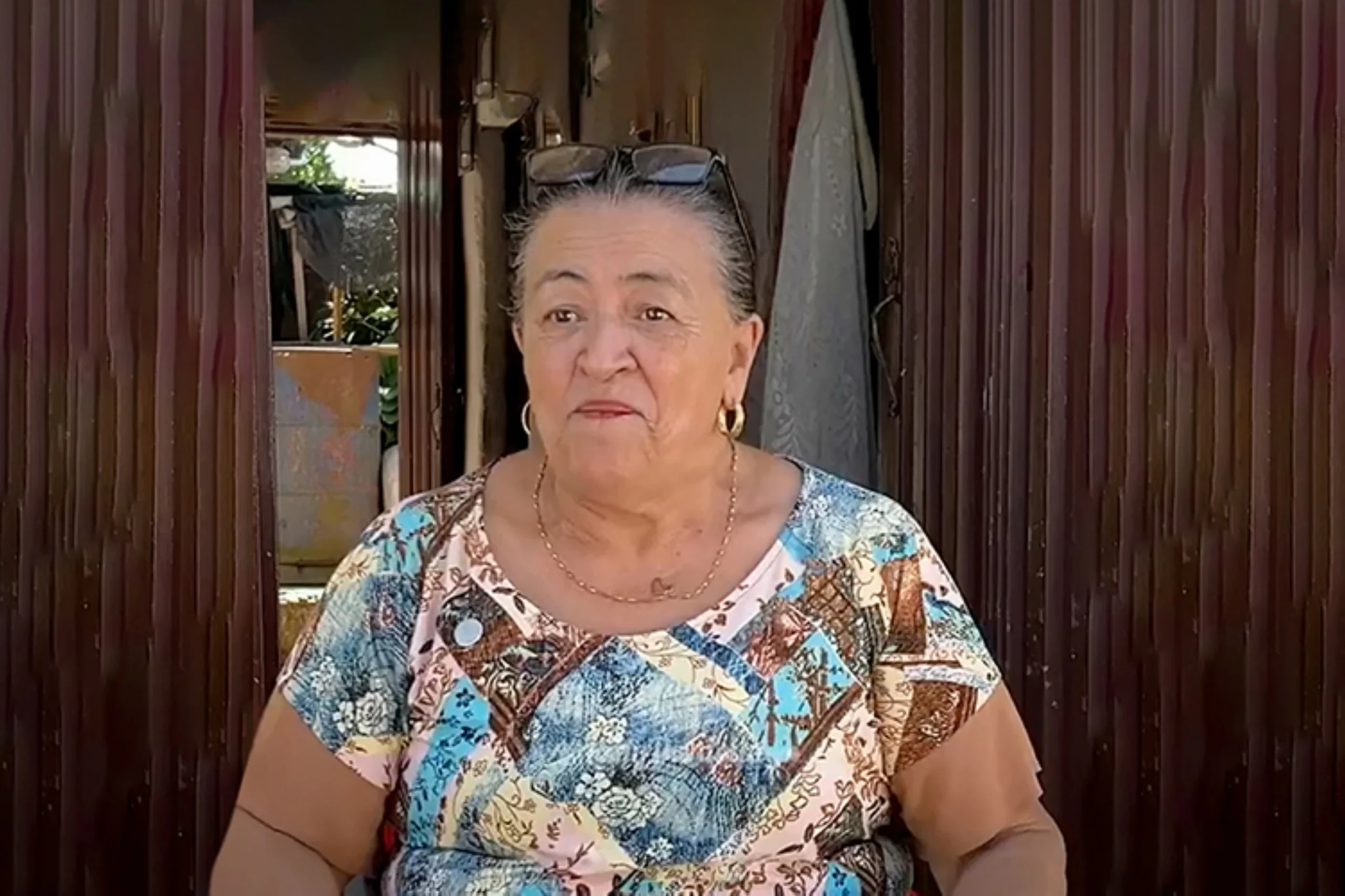 Colombian woman sells gossip, earns enough money to buy two houses