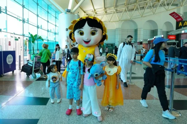 Sharjah Airport welcomes over 390,000 passengers