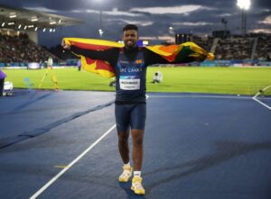 Hunter Bell cruises to Commonwealth gold, Pathirage stuns javelin stars