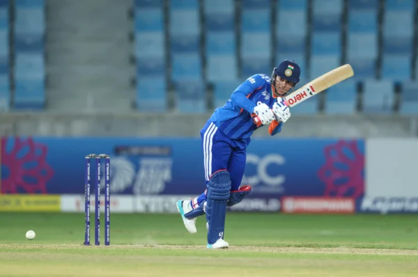 Smriti scores ton as India register second consecutive vi…